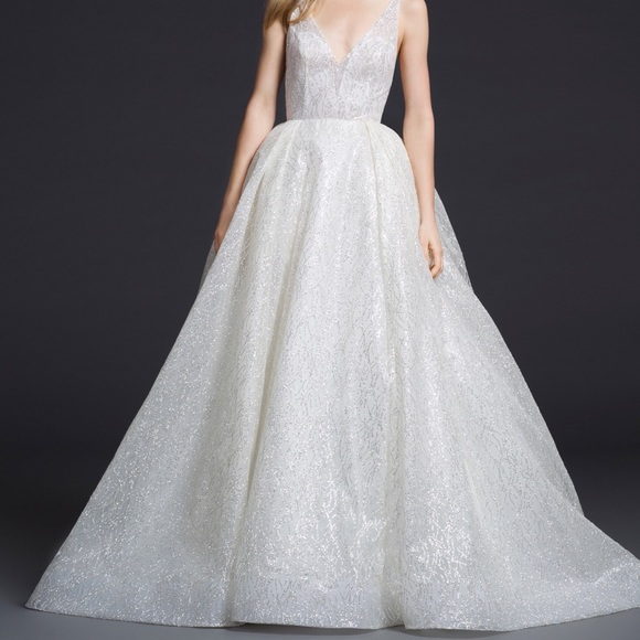 Lazaro Style 3662 Designer Wedding Gown 0-2 - Picture 4 of 12